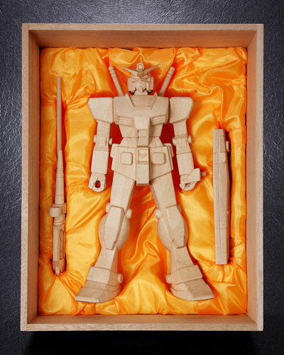 完全限定生産】天然木製！機動戦士ガンダムRX-78-2 手彫り彫刻